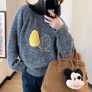 线衫 Omang桃喜 韩系甜美风水果刺绣毛衣女秋冬圆领套头百搭插肩袖