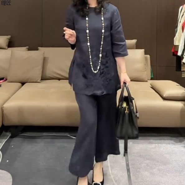 2026夏季新款新中式时尚套装女洋气休闲高级感纯色刺绣上衣两件套