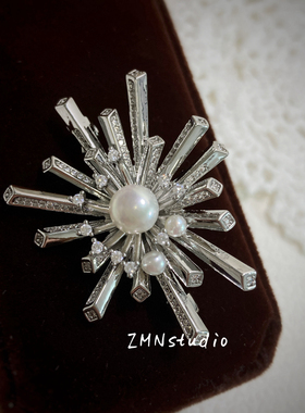 ZMN/烟花/轻奢精致闪亮锆石重工强光天然淡水珍珠吊坠胸针礼物女