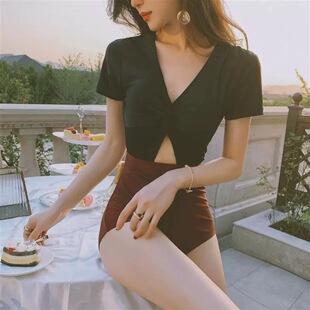 泳衣女新款 高级感纯欲风性感深V连体三角显瘦遮肚小胸度假泡温泉