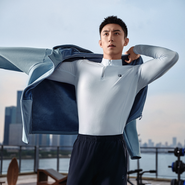 Fila/斐乐男子场下健身长袖T恤立领针织上衣休闲A11M411202F