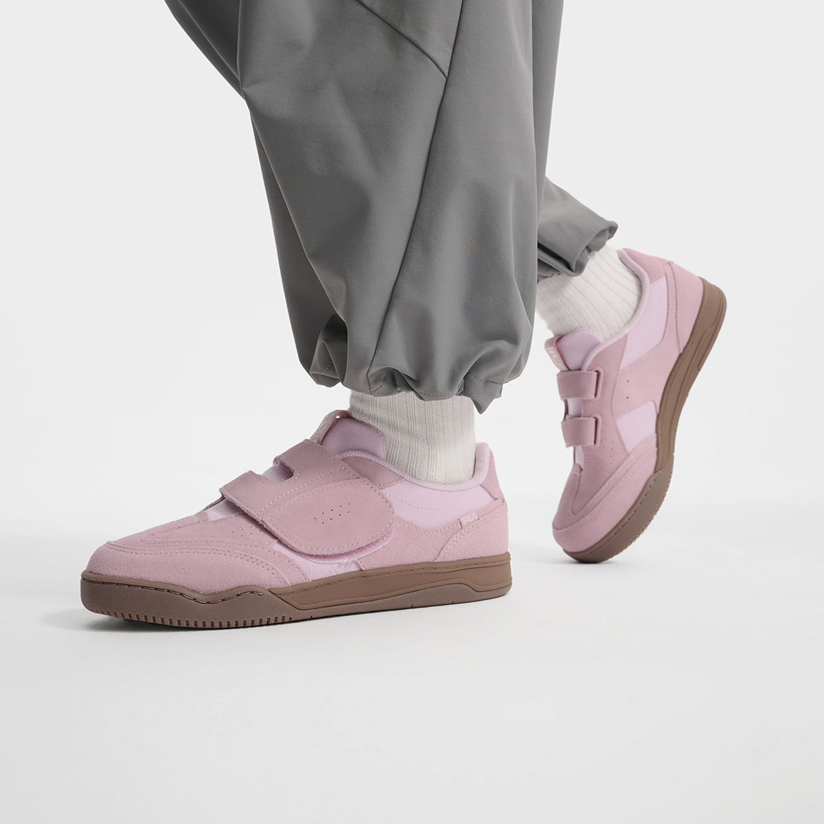 斐乐贴贴鞋女子时尚休闲复古板鞋