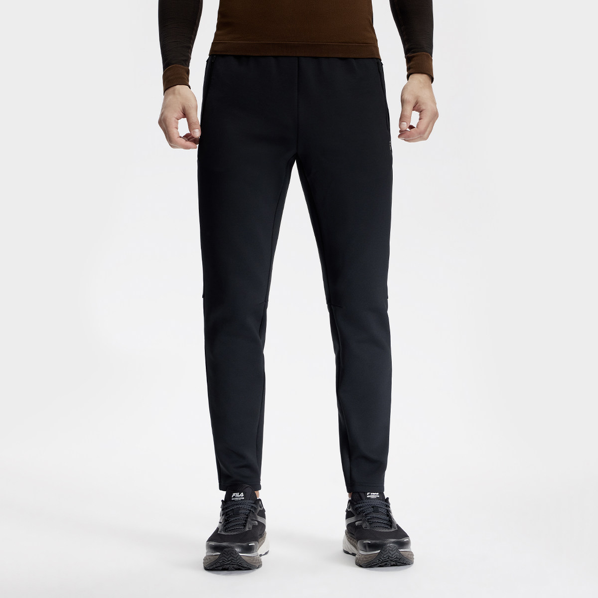Fila/斐乐秋季新款男子户外时尚休闲场下健身针织长裤A61M511606A