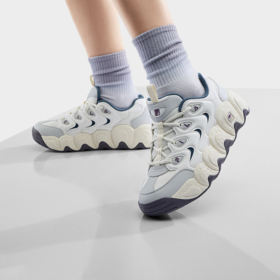 斐乐冬季女士可颂1S运动老爹鞋