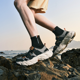 Fila/斐乐FERN 2 SANDAL蕨草鞋男子时尚休闲复古凉鞋F12M522404F