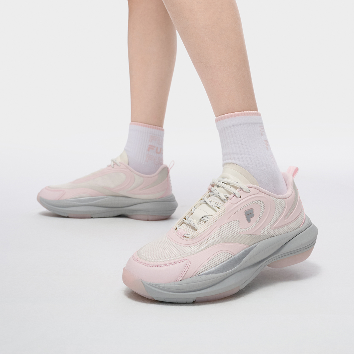 斐乐放射线女子潮流运动未来潮鞋