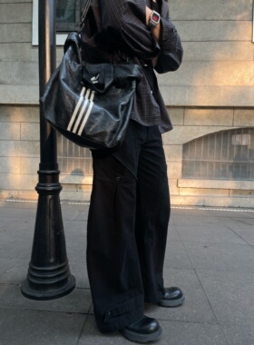 junmanner 12/15 10:00 斜位切割 黑色弯刀休闲牛仔裤