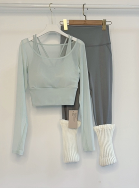 C.CYA秋冬季高腰提臀l防卷边外穿上衣罩衫显瘦长袖带胸垫瑜伽套装