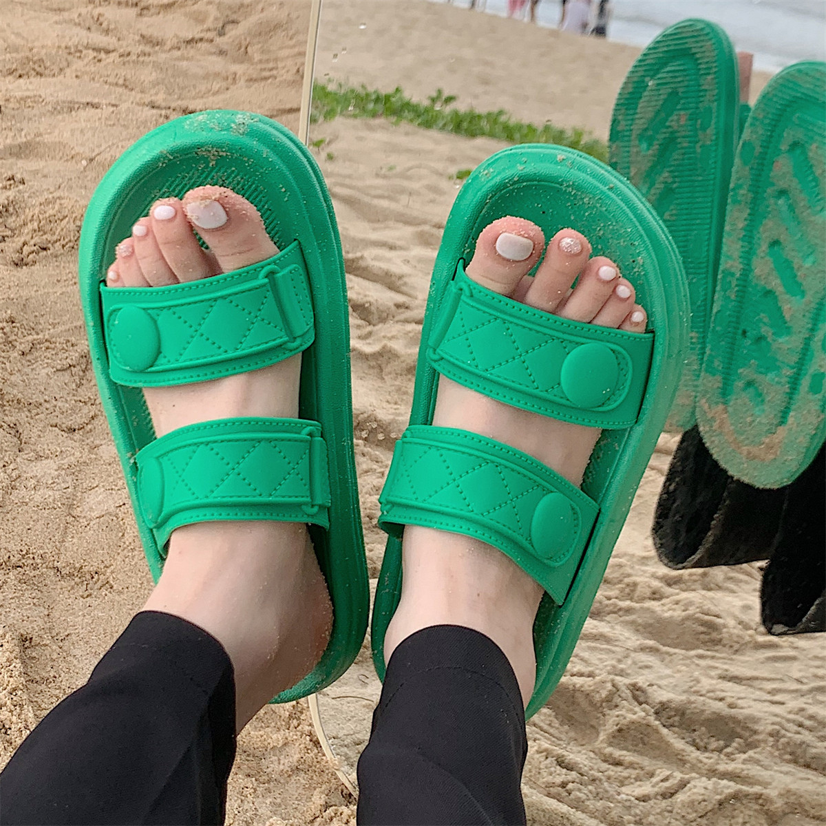 细细条 绿色个性双带凉拖鞋夏ins潮时尚平底外穿防滑厚底沙滩鞋女,居家布艺,居家凉拖/凉鞋,淘宝优惠券,粉丝福利购,淘宝优惠卷