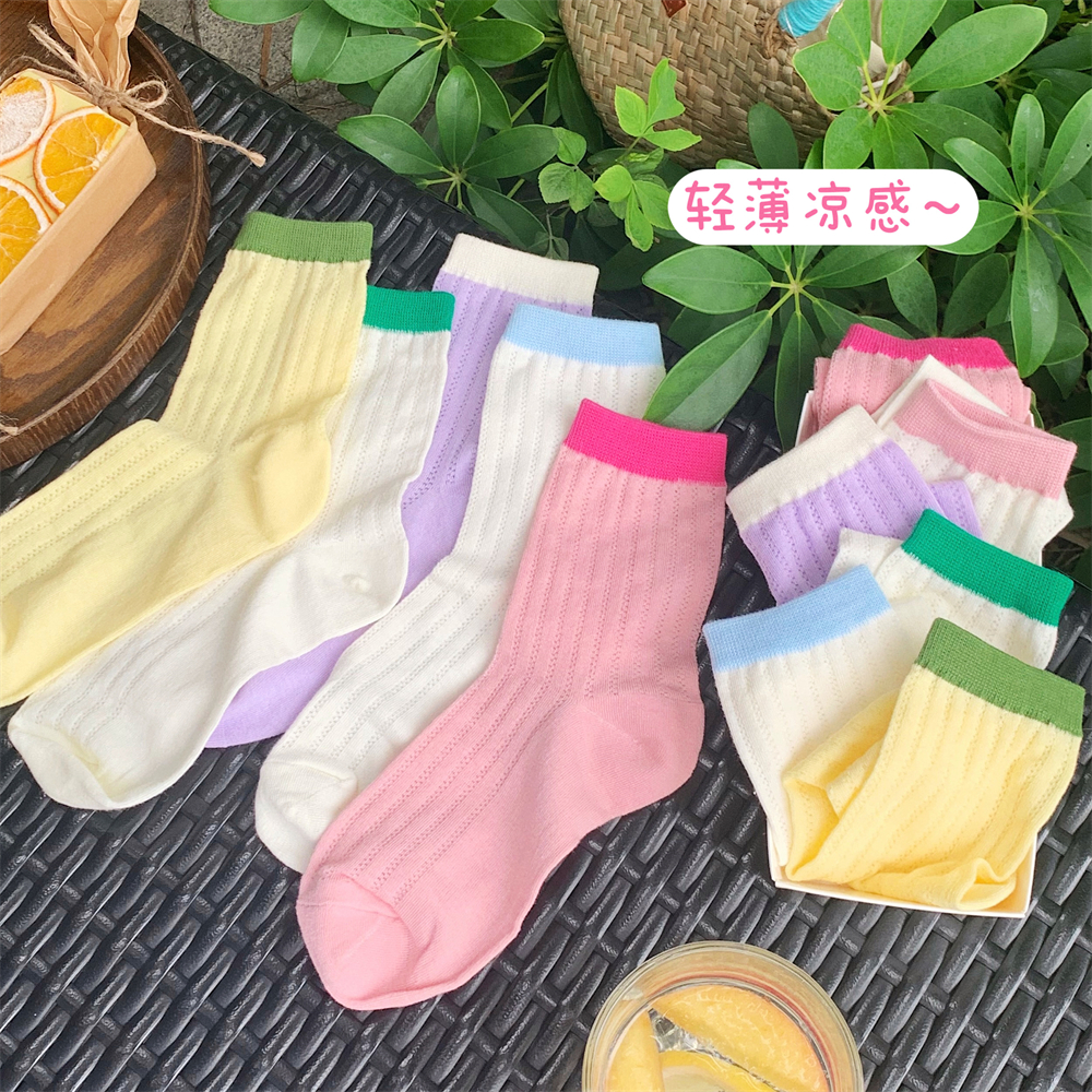 细细条少女心拼色薄款透气中筒袜