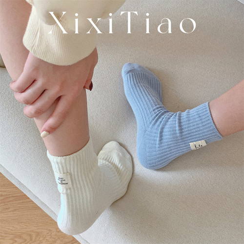 细细条日系简约风休闲百搭中筒袜