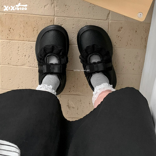 细细条韩系蕾丝边玛丽珍豆豆鞋