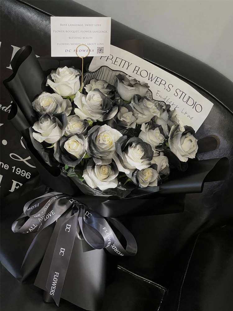 花束玫瑰花仿真花黑骑士黑色高级花束成品生日礼物假花香皂花永生