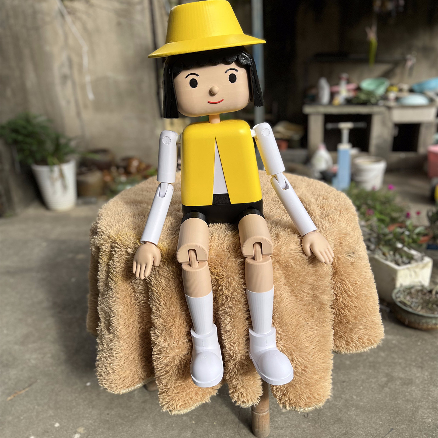 可爱小黄帽小姑娘人偶关节可动