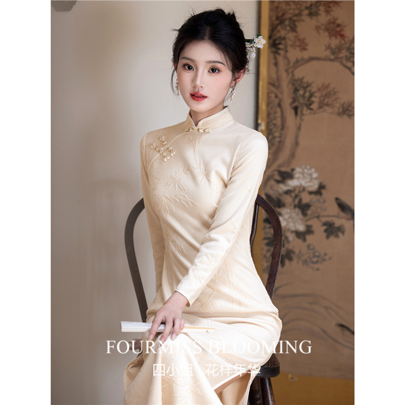 【花样年华】国风旗袍|新中式长袖米白云岚绒气质秋季日常连衣裙