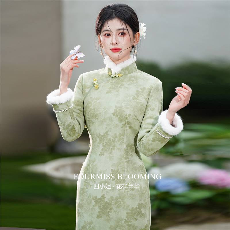 2025秋冬新款中式加绒连衣裙