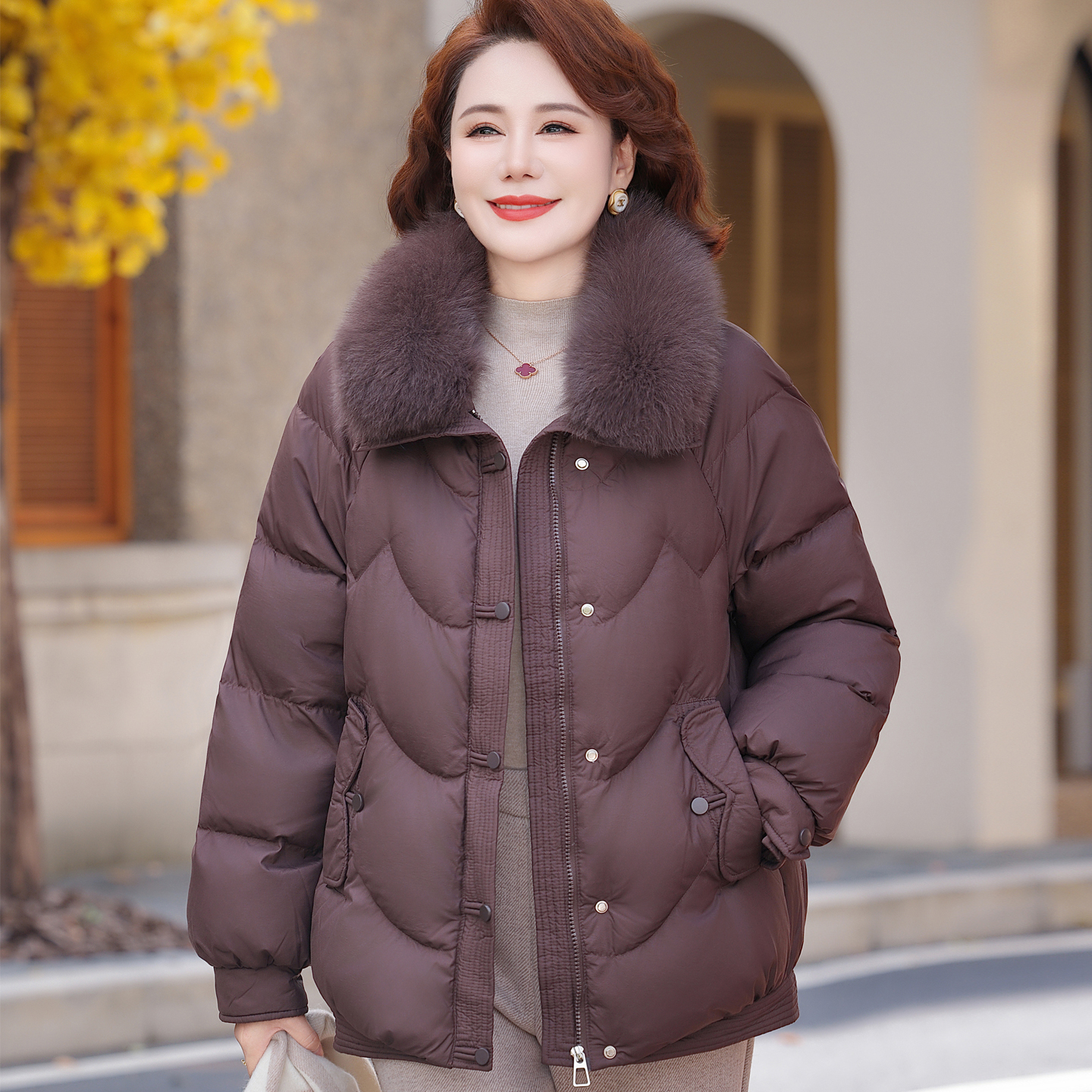 中老年棉服女冬季妈妈装羽绒棉服