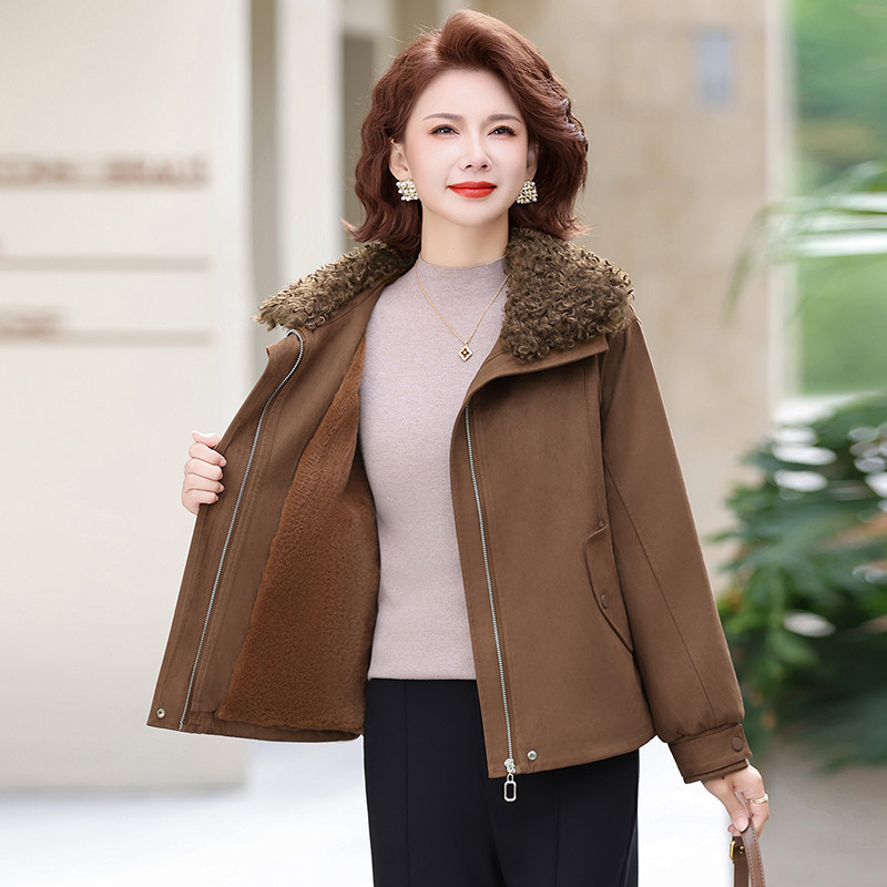 妈妈冬装外套2025新款中年女人麂皮绒一体皮草派克服加绒加厚衣服