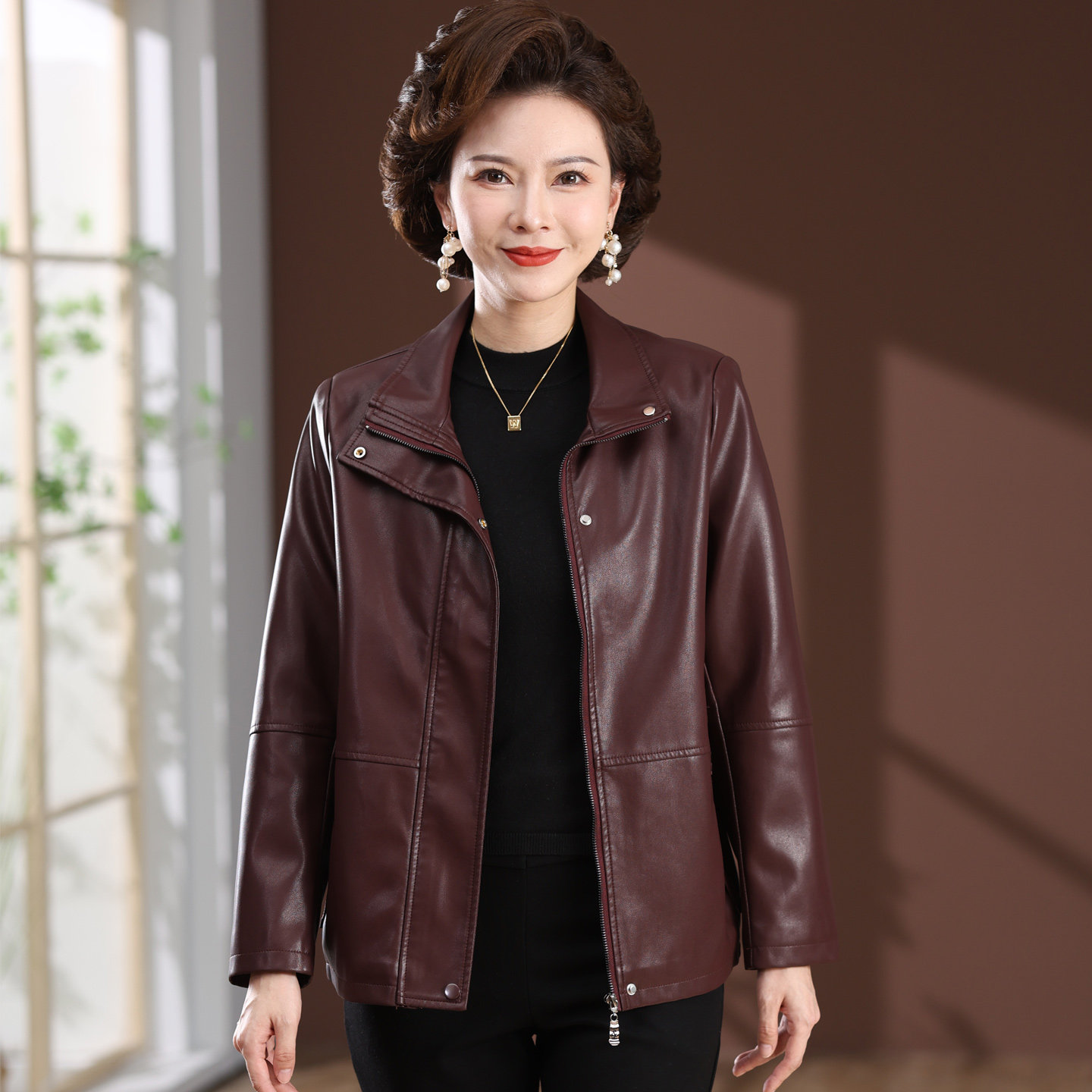 中老年人女皮夹克妈妈装春秋外套