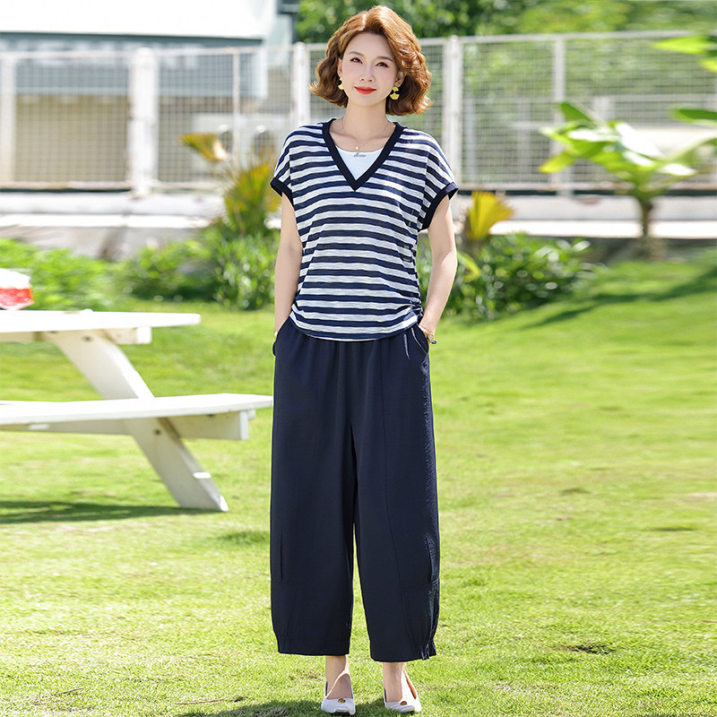 中年妈妈夏装条纹短袖阔腿裤套装