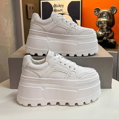 厚底小白鞋配裙子2025春季新款小个子增高松糕鞋轻便休闲运动板鞋