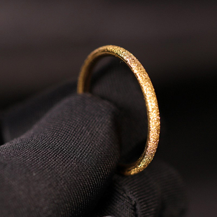 满天星金色戒指女流砂金磨砂素圈情侣指环闪砂实心食指钛钢细戒子