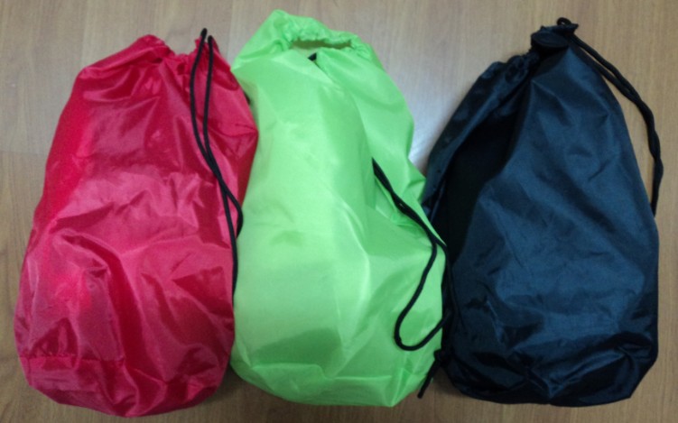 可以放 花剑面罩 重剑面罩 佩剑面罩  ,颜色丰富,质量上乘,量多可以印制logo