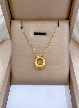 新款钛钢光面圆环冷淡风个性简约不掉色防过敏项链女高级感锁骨链