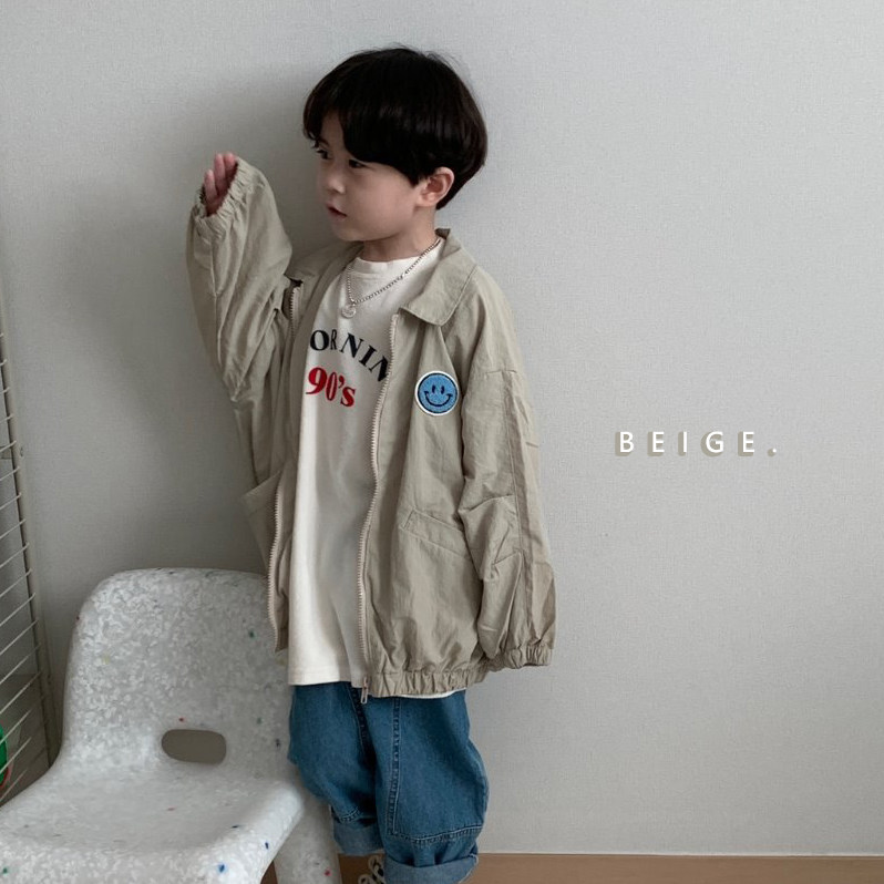 Lovin▲现货BabyWe韩国童装男童春秋百搭休闲笑脸徽章拉链衫外套