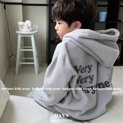 Hans▲BabyWe韩国童装冬季中性款颗粒绒柔软舒适字母连帽绒衫卫衣