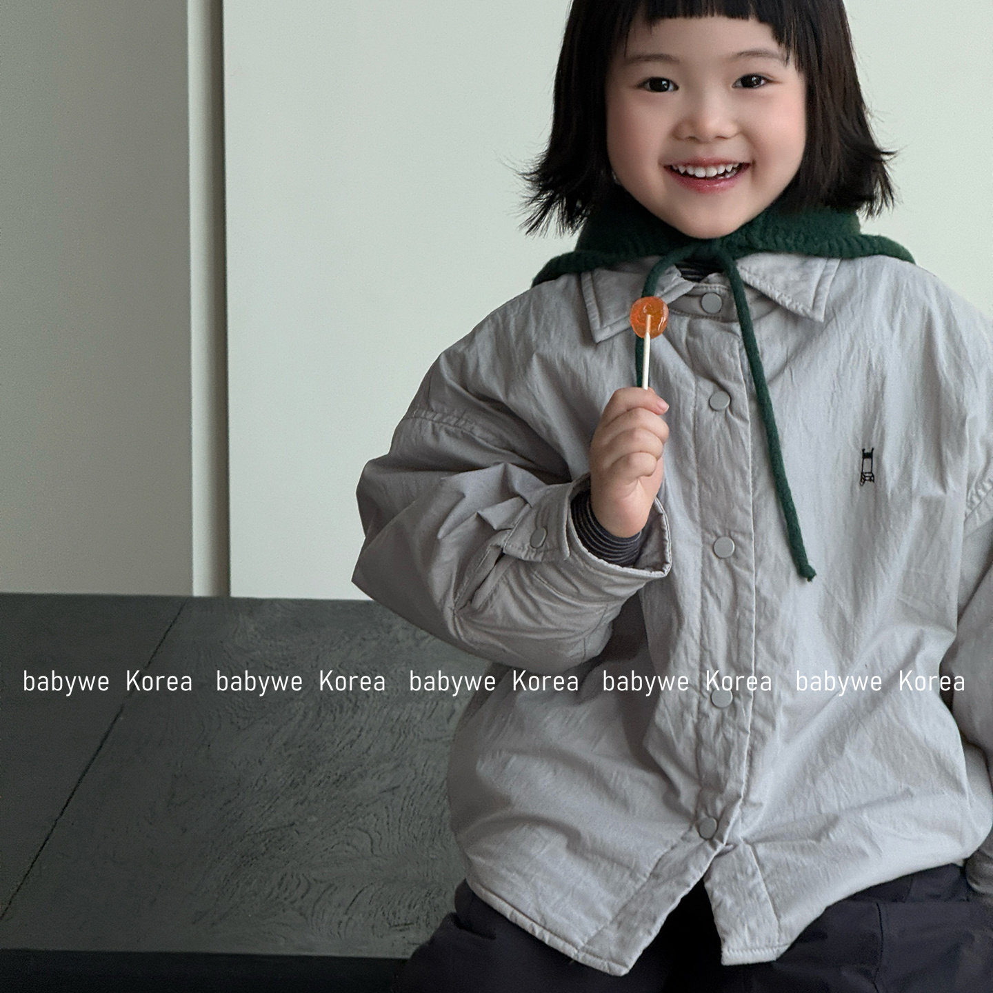 bebenous▶主理人品牌冬季儿童刺绣设计小椅子夹棉翻领衬衫款棉服