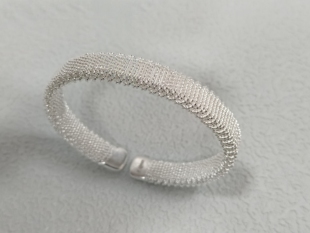 苗族银饰非遗拉丝工艺999纯银麻花纯手工手镯女款可调节足银镯子