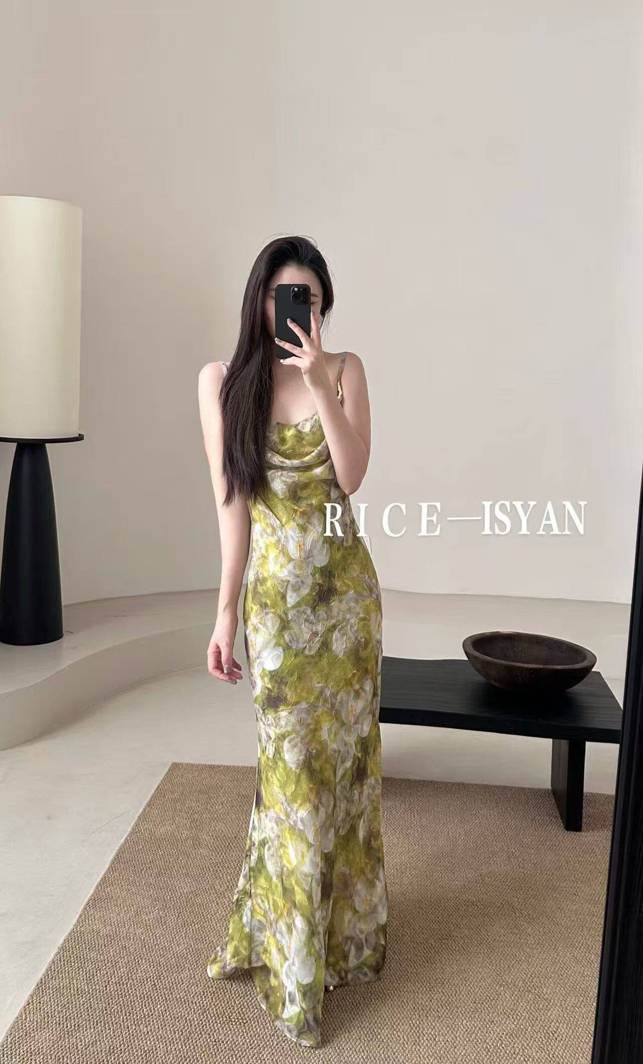 法式高级感烧花蕾丝吊带裙性感荡领修身气质碎花连衣裙脚踝长裙夏