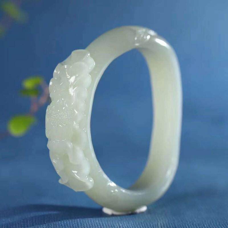 玉器工艺品天然新疆和田玉俄料老料青白玉牡丹花镯女款玉手镯送证