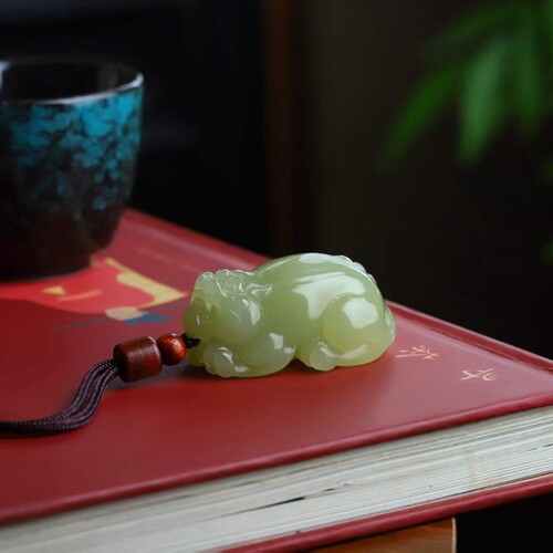 天然新疆和田玉玉器工厂店若羌黄口料老料玉石貔貅吊坠挂件附证书