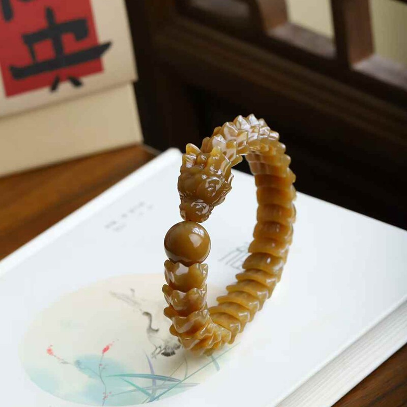 玉器工艺品天然新疆和田玉新疆且末料老料麻糖色龙腾盛世手串男款