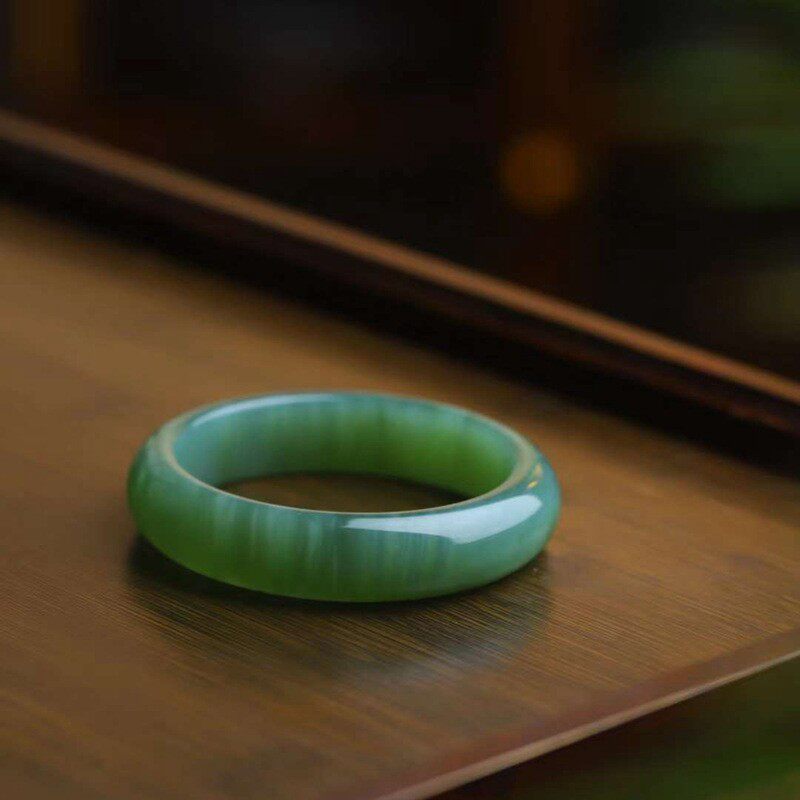 天然新疆和田玉玉器工艺品俄料碧玉老料玉石猫眼素面手镯七夕礼物