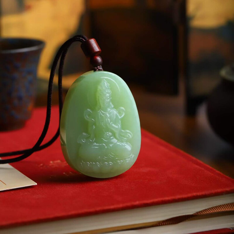 天然新疆和田玉玉器供应链俄料翠色老料工艺品玉石观音吊坠挂件