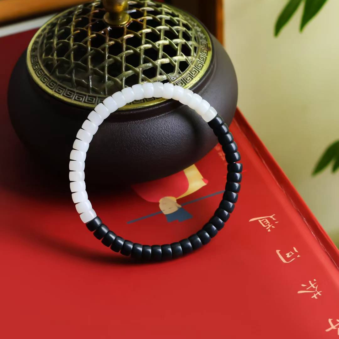 玉器工艺品天然新疆和田玉青海料 墨玉老料双色药片手串男女手链