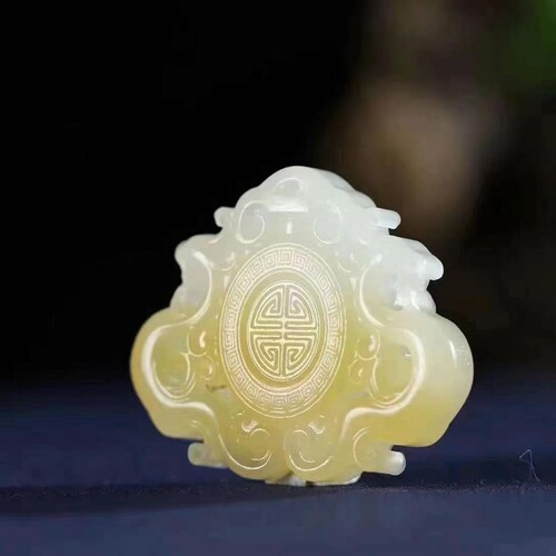 玉器工艺品天然新疆和田玉俄料老料俏糖色复古龙凤玉牌挂件男女款