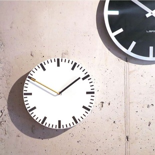 钟表挂钟客厅北欧设计师丽声机芯金属圆形北欧风格简约时尚