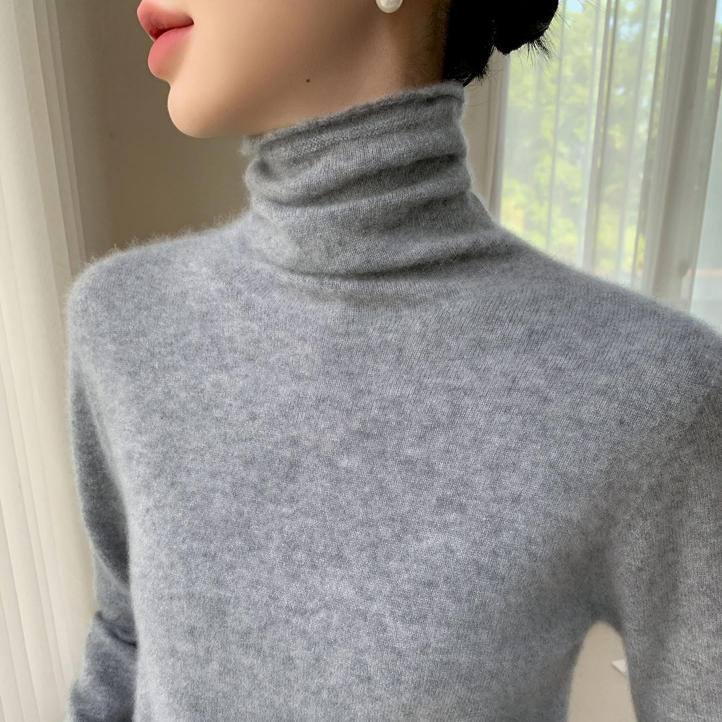 无缝100%山羊绒针织打底衫毛衣女