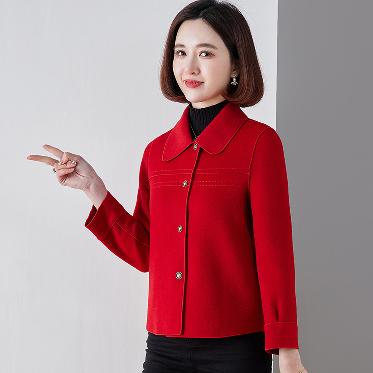 高端毛呢外套女短款双面呢2025秋冬季新款妈妈本命年羊毛呢子上衣