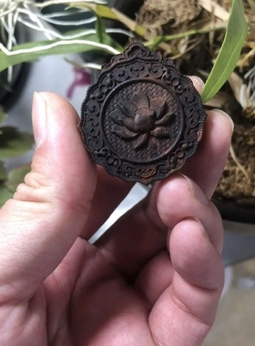 精品降真香木作精雕刻莲花木雕挂件脖挂男女款文玩礼品工艺品