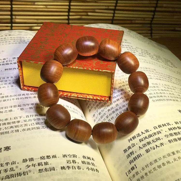 精品太行崖柏陈化红油黑油料手工打磨18×15枣桶珠老形珠手串佛珠