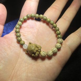 精品绿檀木百乐圣檀木作精雕刻6mm女款手串九尾狐佛珠文玩手链