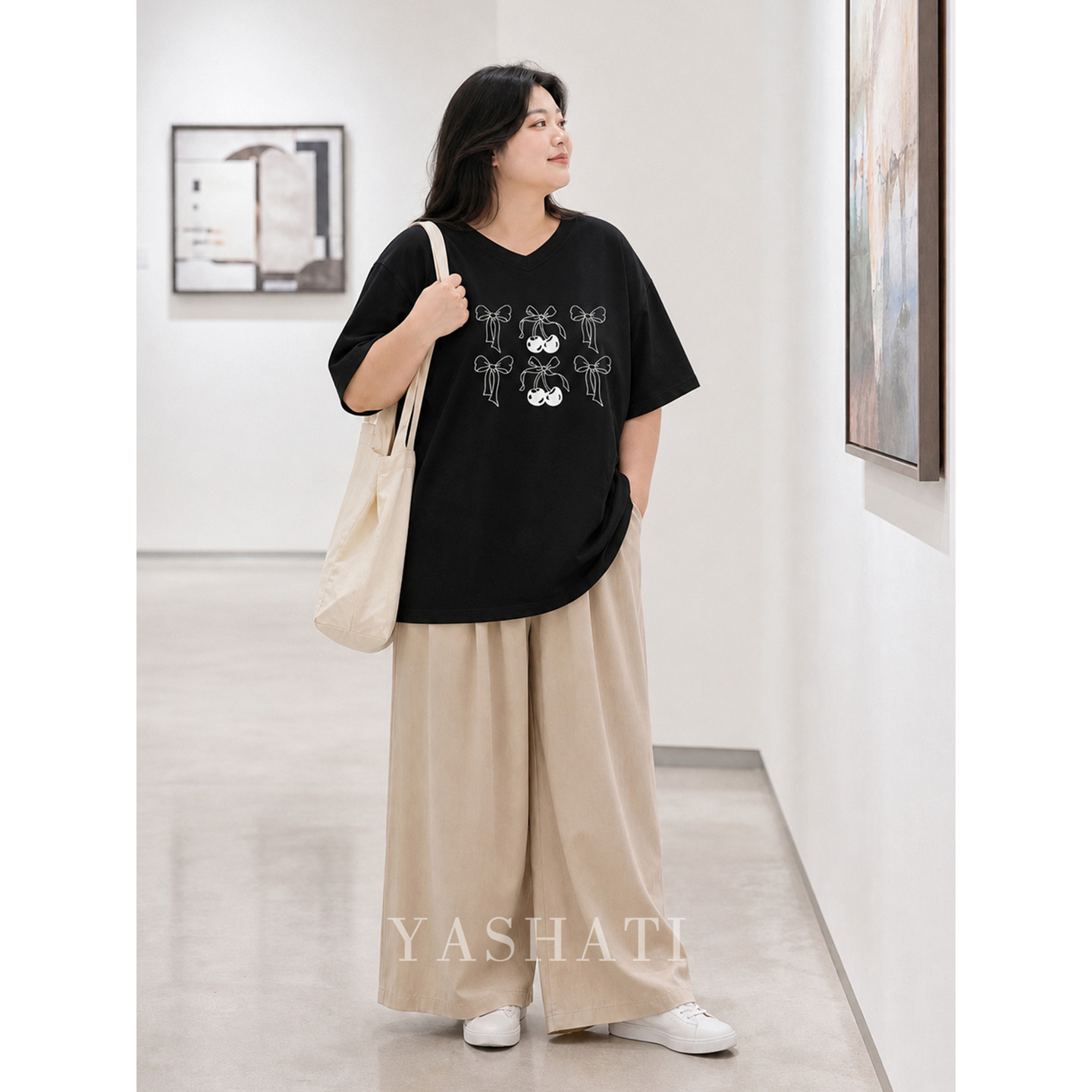 娅莎媞大码女装 200斤胖mmV领宽松显瘦遮肚子印花短袖T恤 女