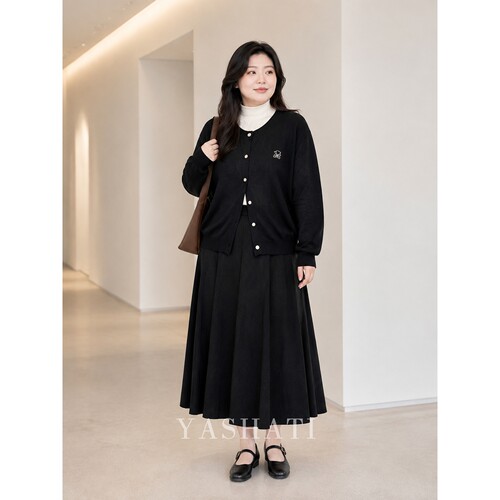 娅莎媞大码女装 200斤胖mm加肥加大宽松显瘦时髦针织开衫外套 女