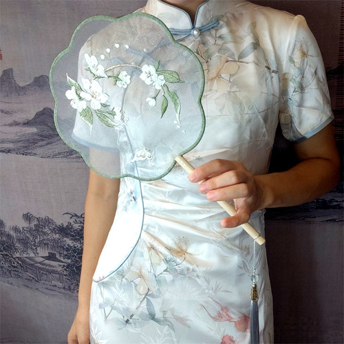 国风潮刺绣手工文艺复古中式团扇