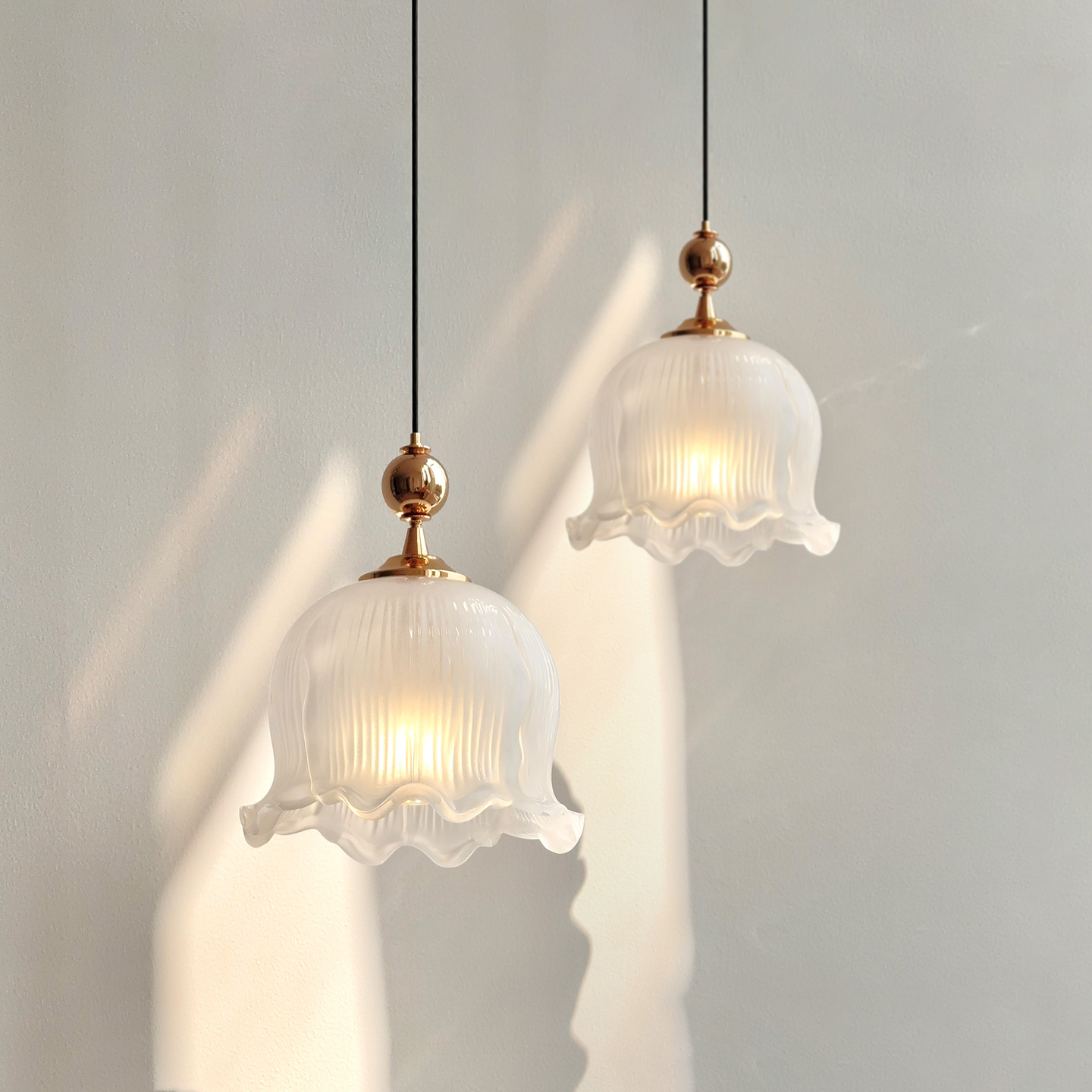 法式轻奢卧室床头灯主卧美式复古奶油风新款玻璃小吊灯民宿别墅灯